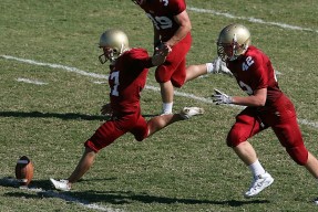 九游网页版登录入口-明日亚洲杯焦点战！那不勒斯迎战国际米兰，血战或上演